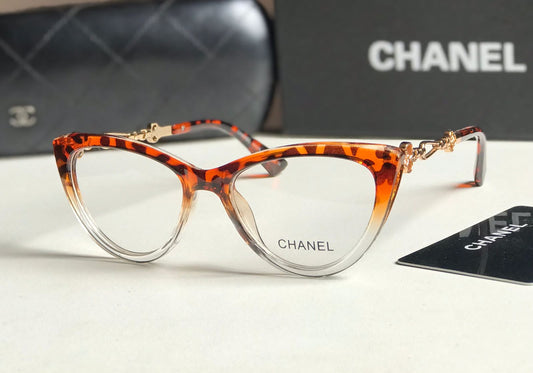 CHANEL Frams