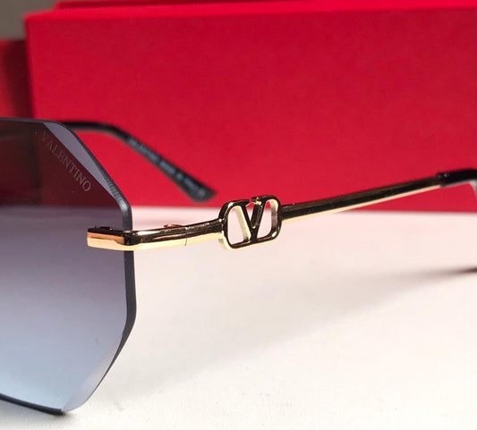 VALENTINO Sunglasses