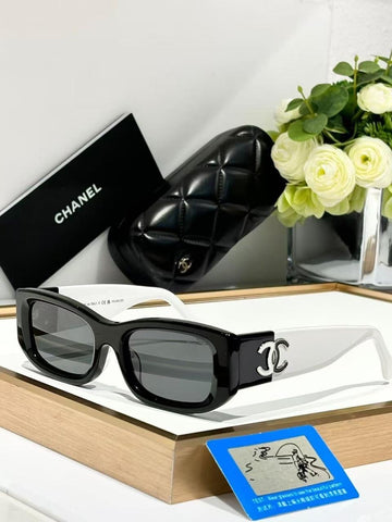 CHANEL Sunglasses
