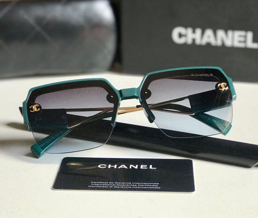 CHANEL Sunglasses